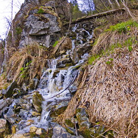 �������