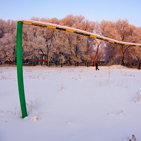 �������