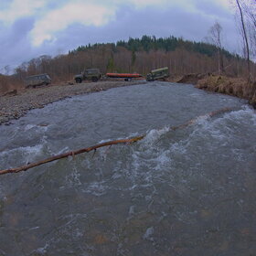 �������